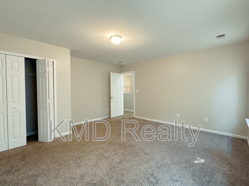 Charlotte Townhome: 7629 Abigail Glen Drive
