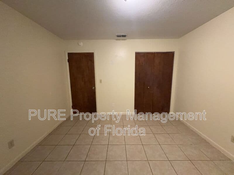 Ocala House: 1970 SE 40 Street Rd