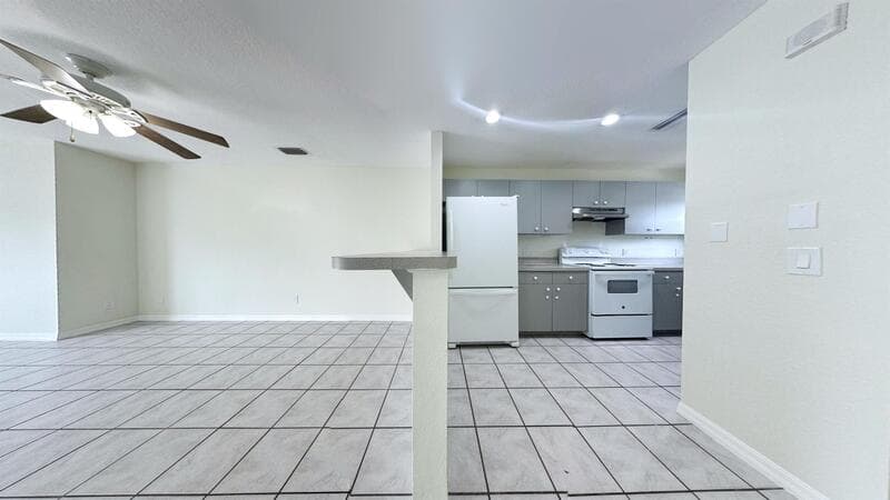 Englewood Condo: 9272 Anita Avenue