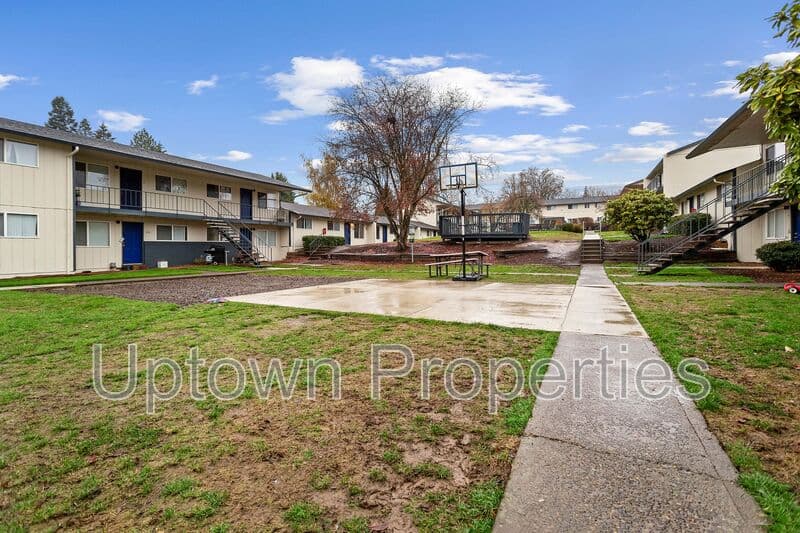 Portland House: 13000 NW Cornell Road
