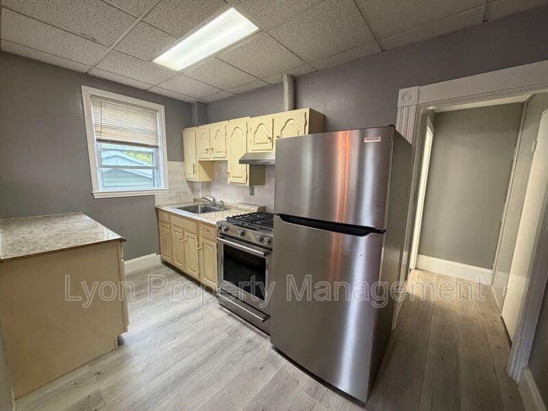 Canton Condo: 83 Bolivar St