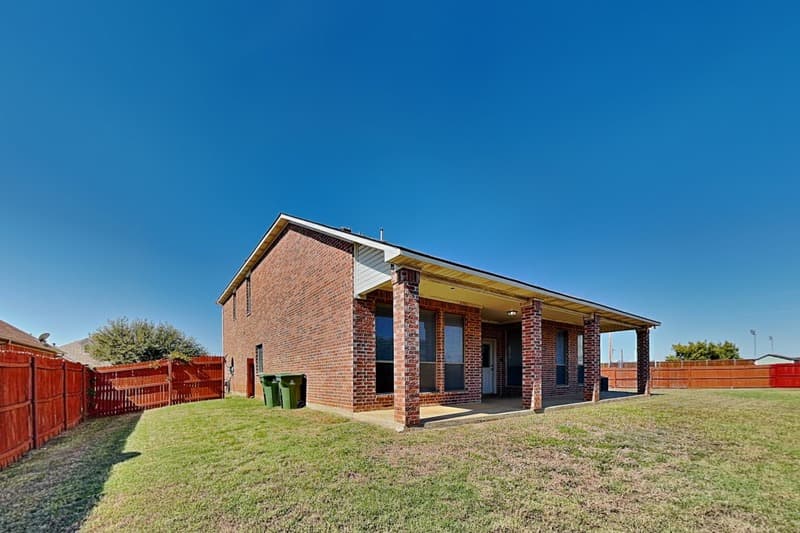 Arlington House: 7601 Yearling Way