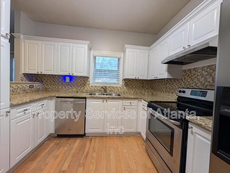 Atlanta Townhome: 2680 Pine Tree Rd NE