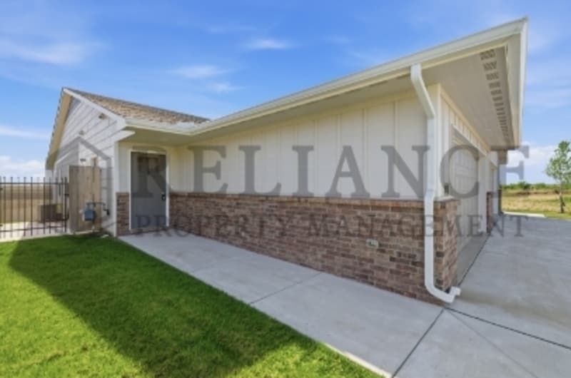 Wichita Condo: 2420 South Wheatland Street
