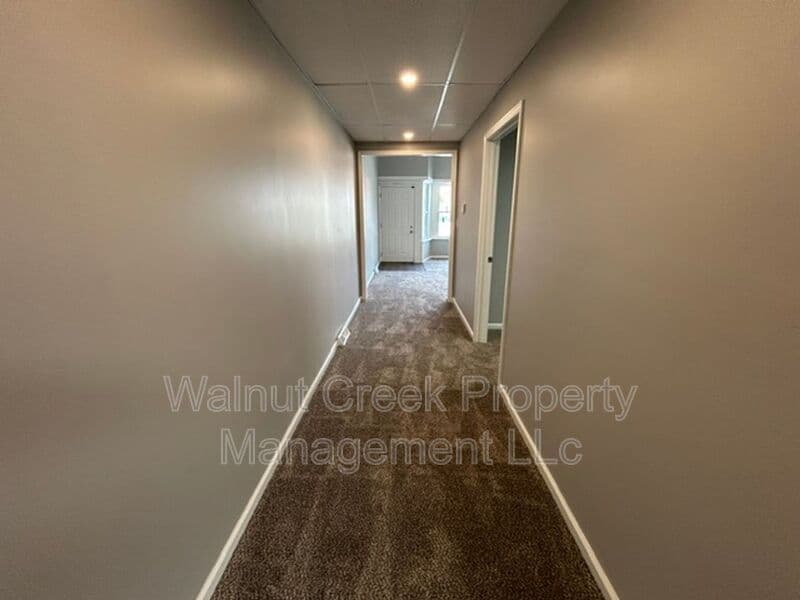 Lorain Condo: 806 East Erie