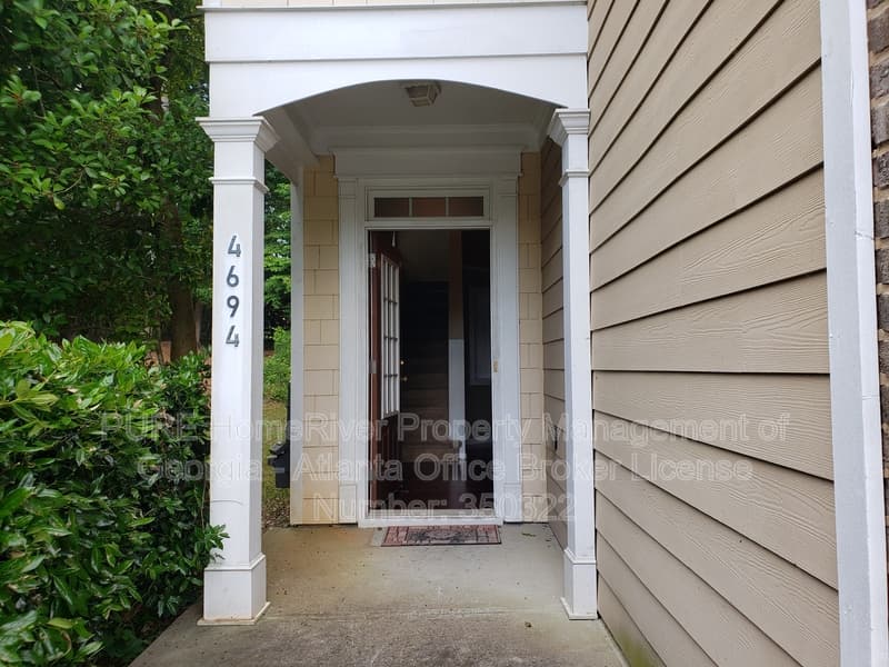 Lawrenceville House: 4694 Windale Dr
