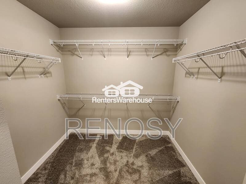 Ankeny House: 2829 NW Lois Ln