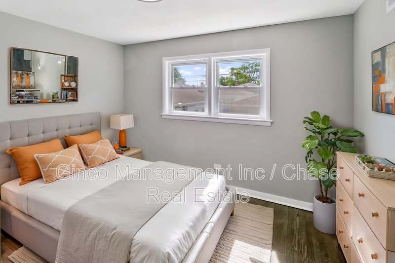 Burbank House: 7704 McVicker Avenue
