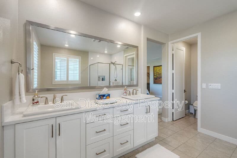 Carlsbad House: 1817 Artemisia Ct