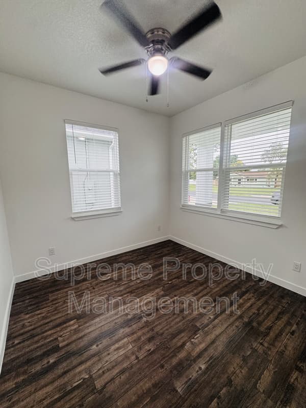 New Port Richey House: 6065 Vermont Avenue