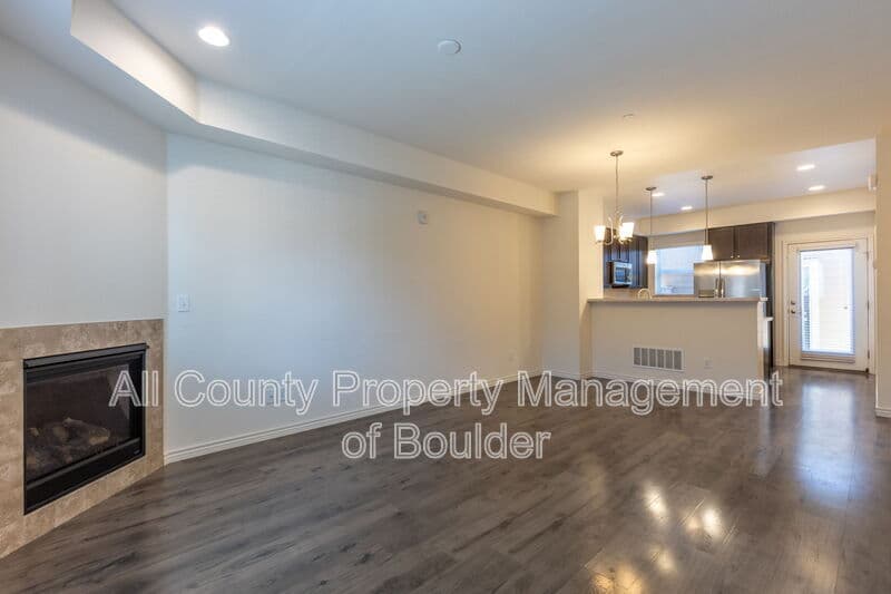 Longmont Townhome: 1319 S Collyer St