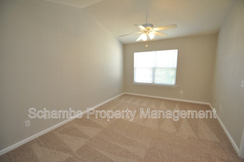 Raleigh House: 5909 Rivercliff Ct