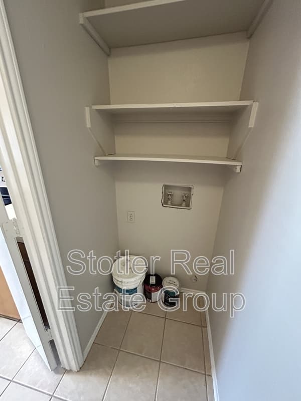Arlington House: 5425 Stagetrail Drive