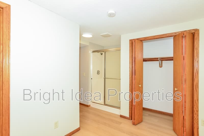 Hastings Condo: 622 Pleasant Drive