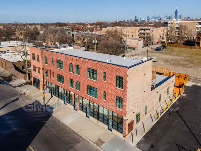 Chicago House: 1423 South Kedzie Avenue