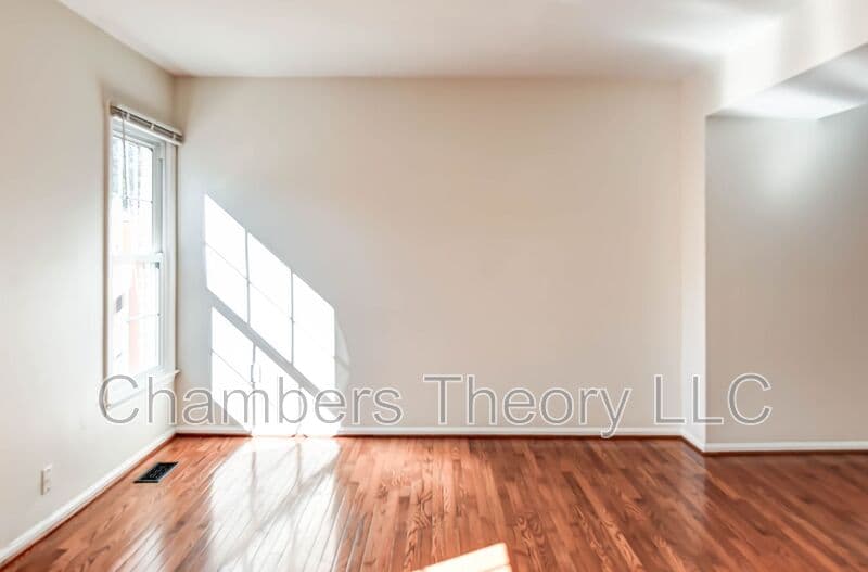 Arlington Condo: 2412 S. Walter Reed Dr