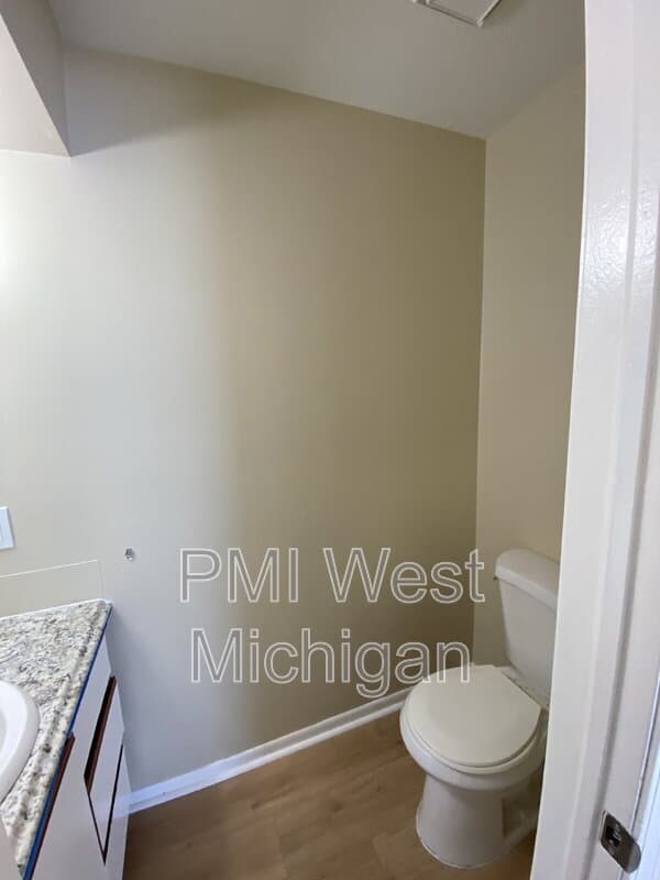 Grand Rapids Townhome: 6081 In The Pines Dr SE