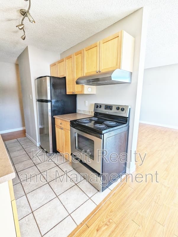 Edmonton Condo: 10917 109 Street Northwest