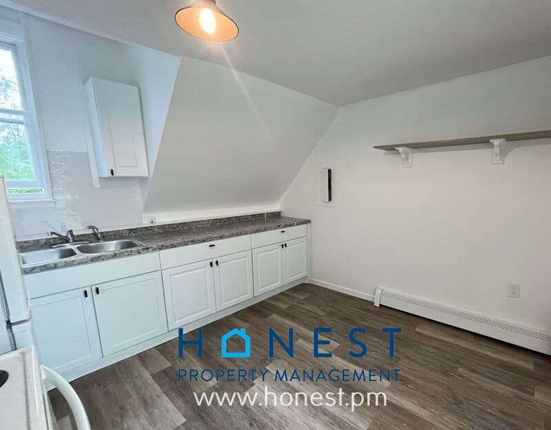 Augusta Condo: 7 Bennett Street