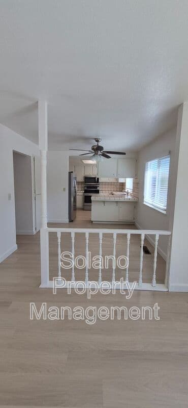 Fairfield House: 5023 Oakbrook Cir
