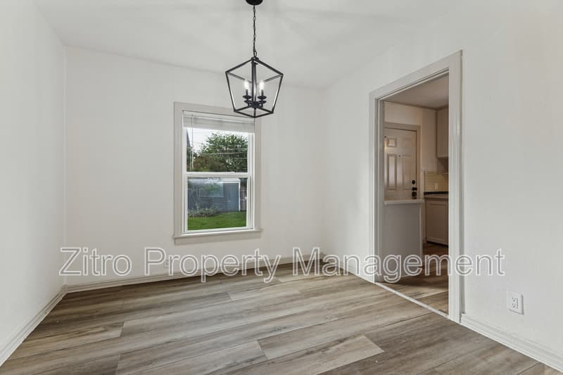 Fort Worth House: 3625 El Campo Ave