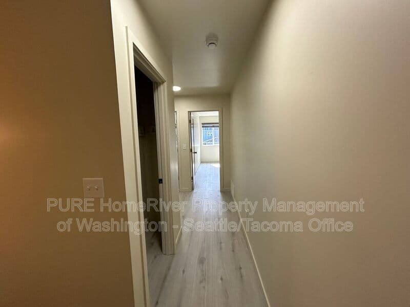 Spanaway House: 5111 208th St E