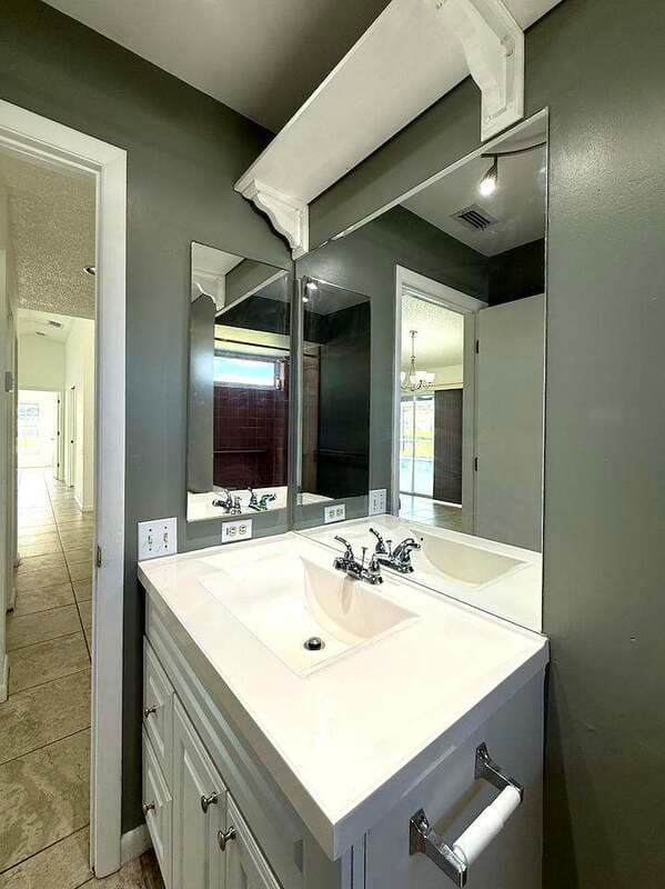 Hudson House: 13636 Dunwoody Court