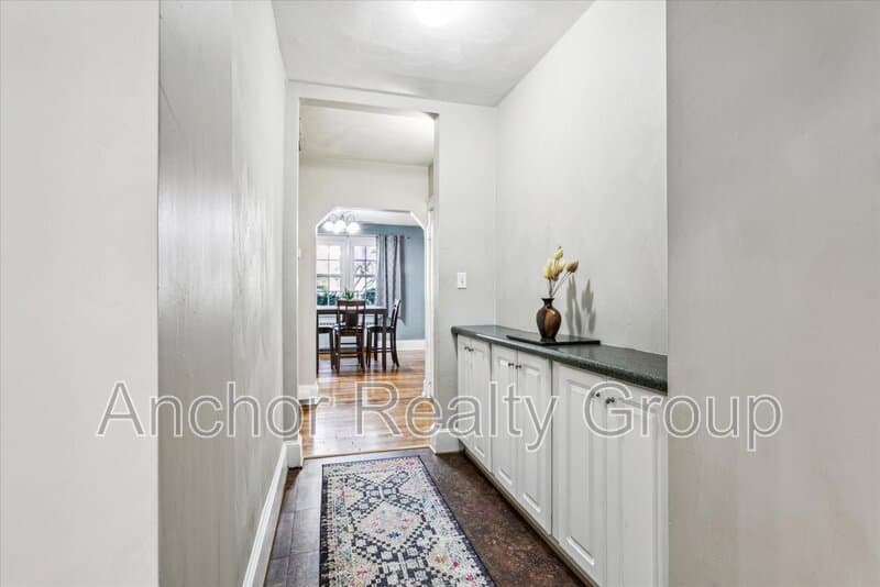 Norfolk House: 1839 Edgewood Avenue