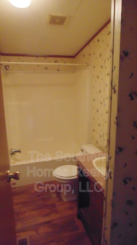 Etowah House: 308 Athens Pike