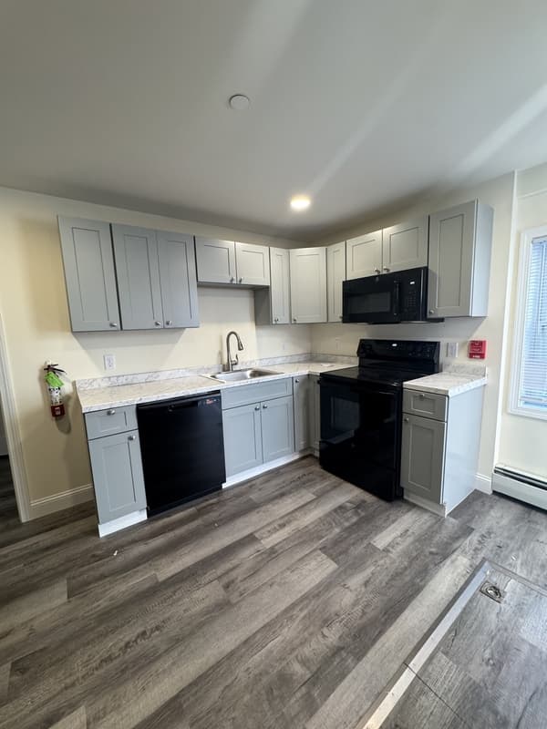 Burlington Condo: 252 College Street, Unit 1