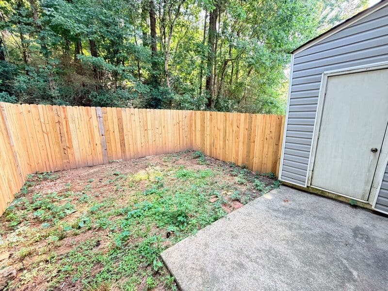 Birmingham House: 6405 Crest Green Road