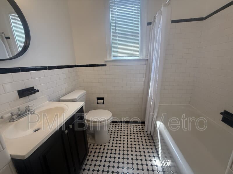 Baltimore Townhome: 519 E Coldspring Lane