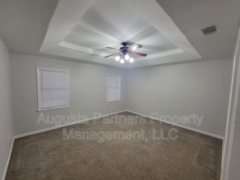 Augusta House: 2910 Pointewest Dr