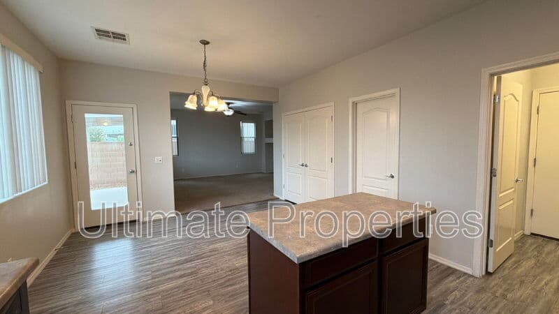 Surprise House: 15089 N 173rd Dr