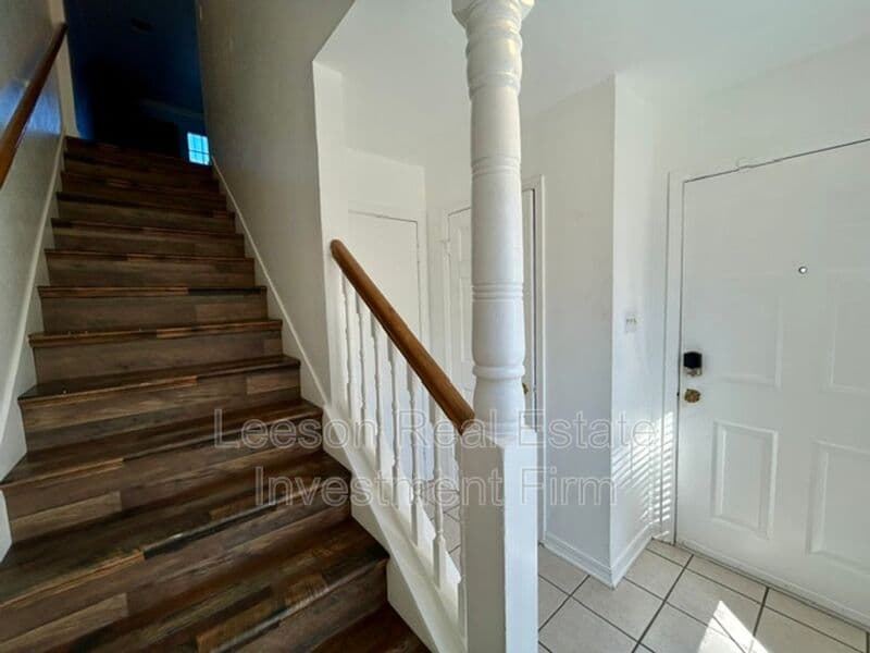 Shreveport House: 2500 Centenary Blvd.