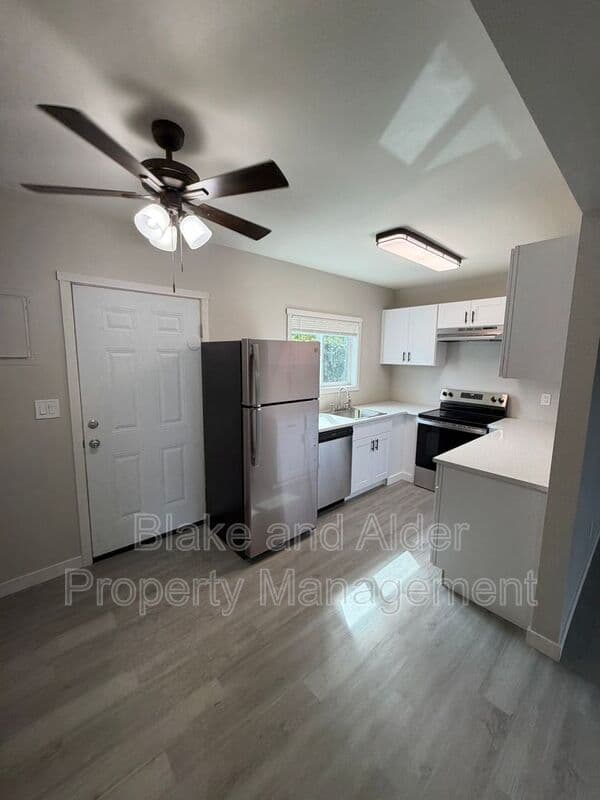 Beaverton House: 5950 SW Hall Blvd