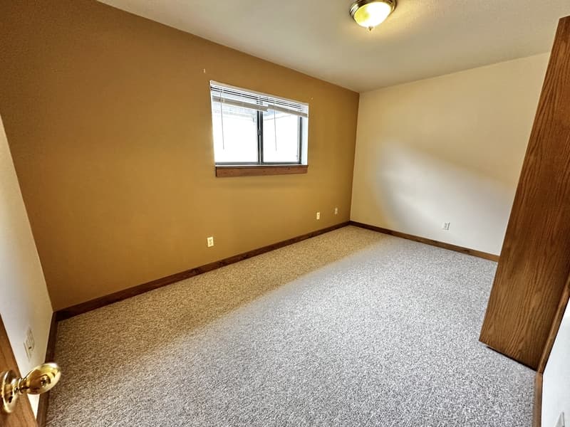 Gresham Condo: 1160 Schabow Street
