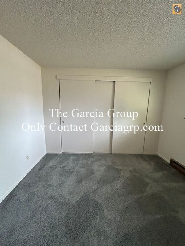 Gresham Condo: 480 SE Vista Ave.