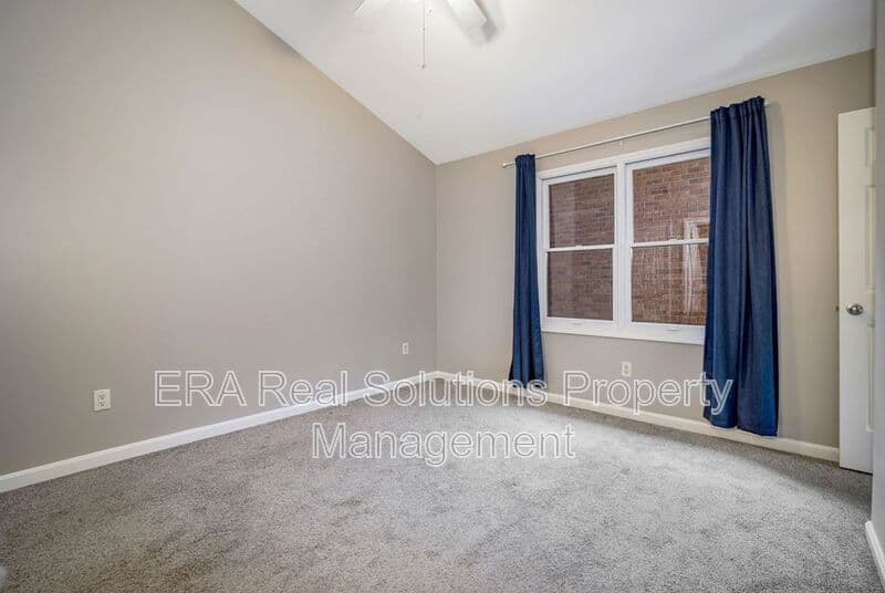 CIncinnati Condo: 2132 Gilbert Ave.