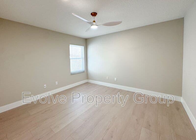 Flagler Beach House: 470 Lambert Ave.