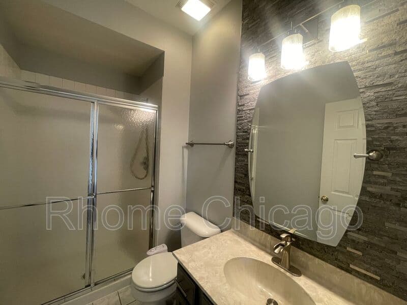 Carol Stream House: 1034 Idaho St.