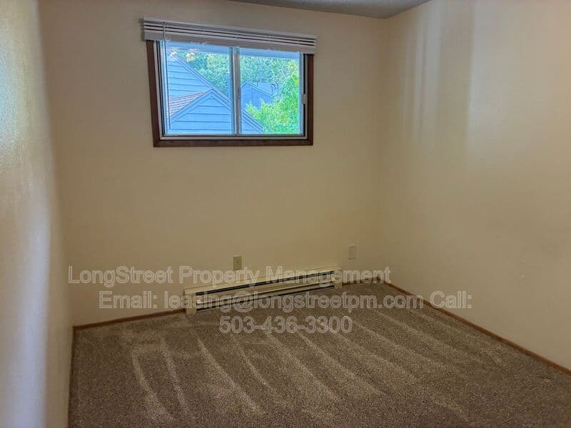 Corvallis Apartment: 1250 SW E Ave