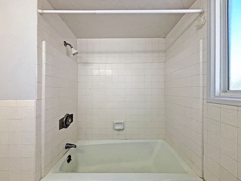 La Mesa House: 7340 W Point Ave
