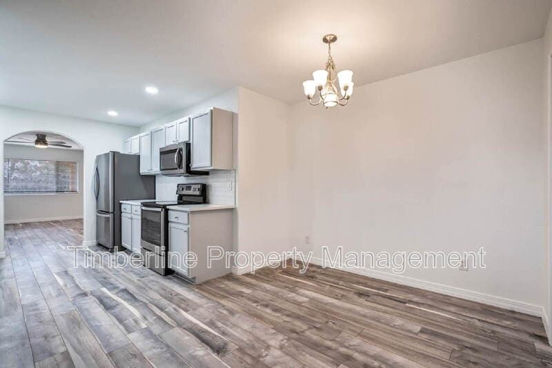 Monument House: 339 Fourth Street