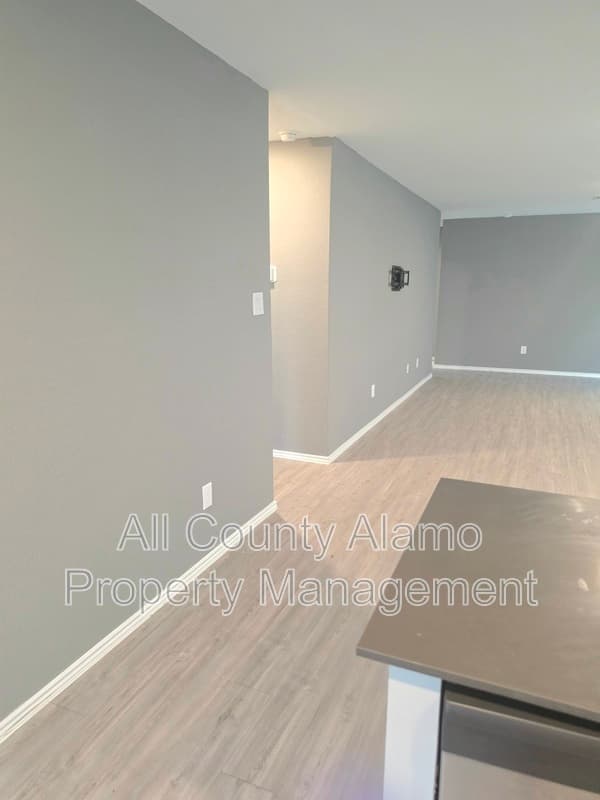 San Antonio House: 20444 Fire Stone