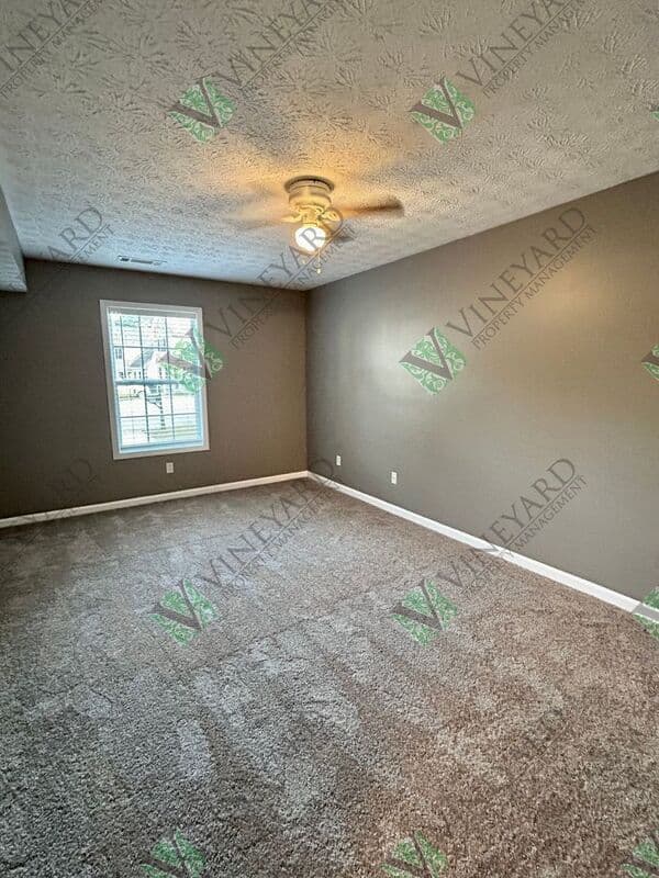 Dallas House: 101 Twin Pines Ct