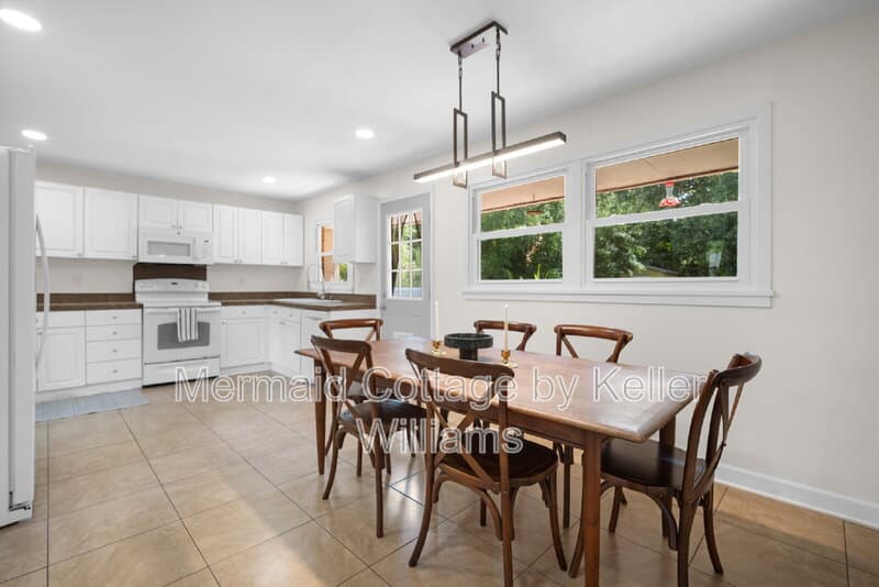 Beaufort House: 905 McTeer Circle