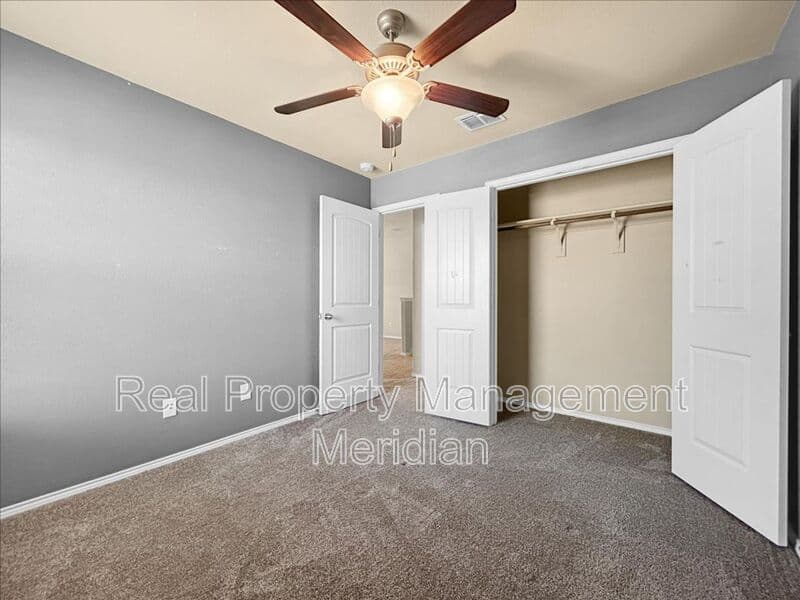Fort Worth House: 12312 Walden wood Dr