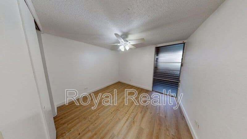 Aiea Condo: 98-080 Uao Pl.