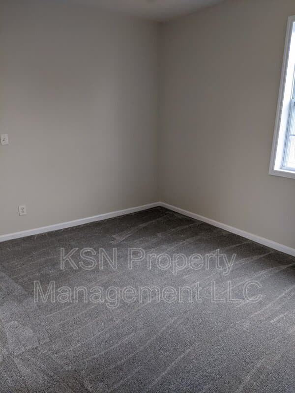 Savannah Condo: 1124 Collins Street